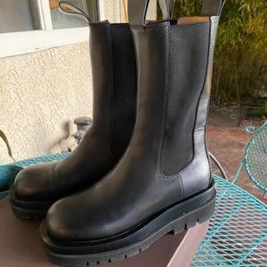 Mid-calf vegetable-tanned calfskin Chelsea boots i